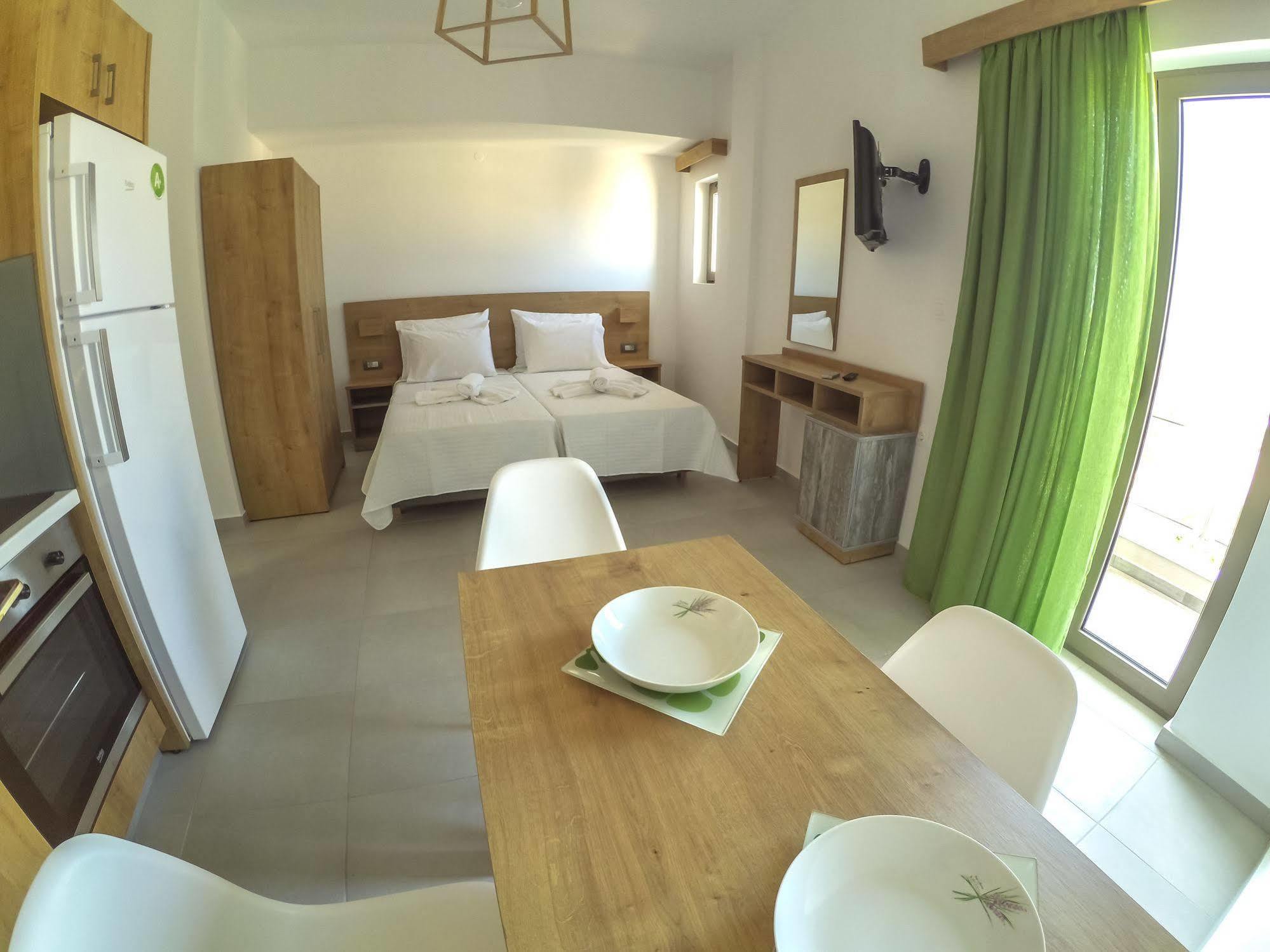 Castell Hotel Kissamos Exterior photo
